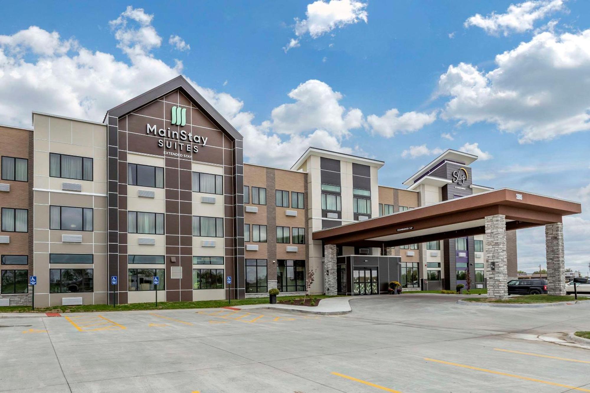 Sleep Inn & Suites Milwaukee-Franklin Franklin  Dış mekan fotoğraf